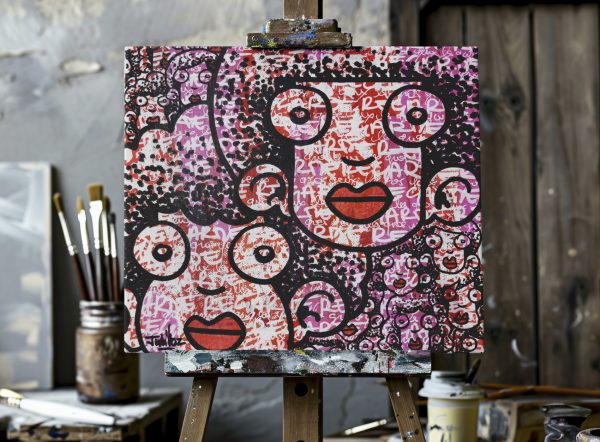 GROZIEUX-Peinture-Street-Art-Regarde-le-Monde-Rose-Juliooz